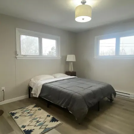 Private Room Lakeview House- Westmount Moncton Exterior photo