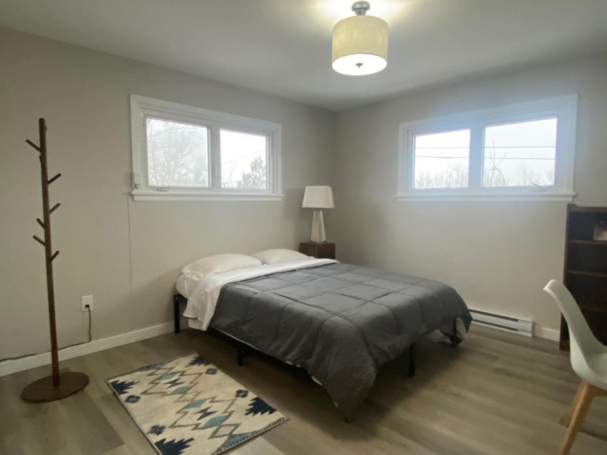 Séjour chez l'habitant Private Lakeview House- Westmount *